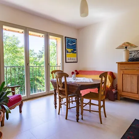 Independant 1er Etage Apartment Die
